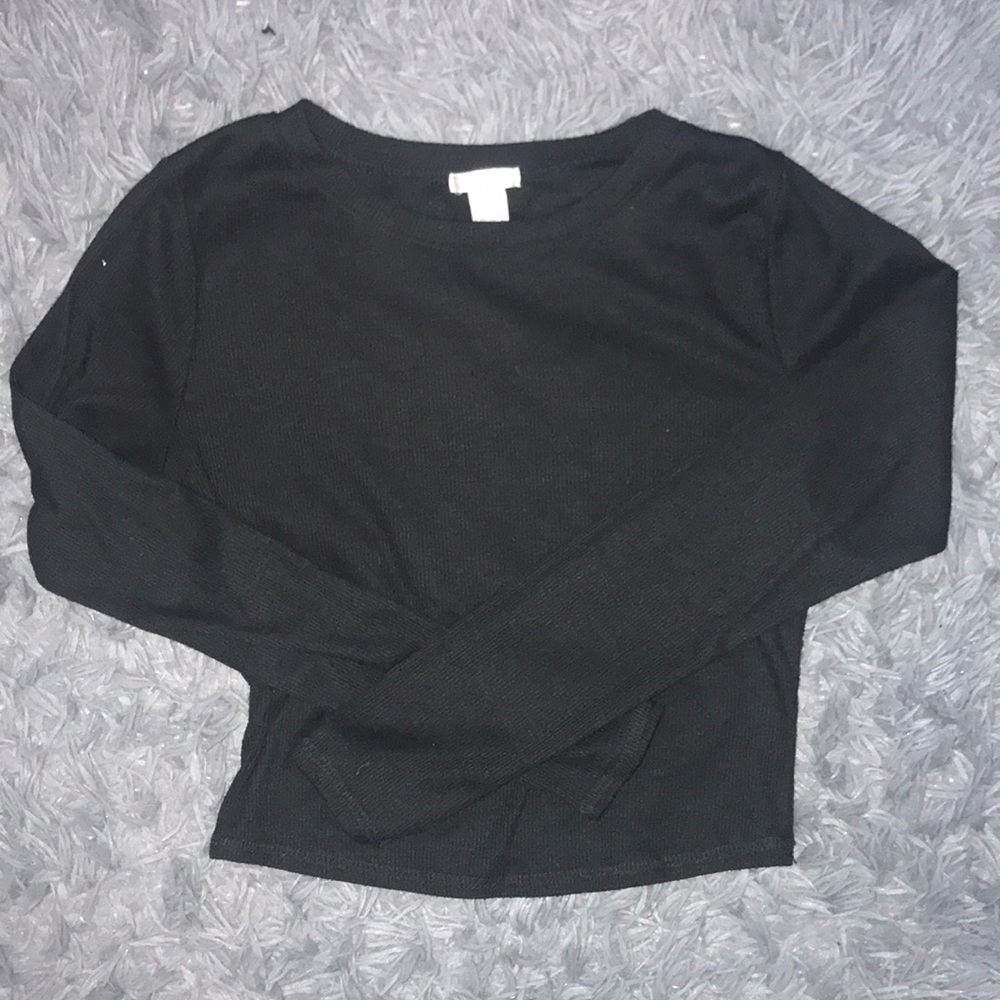 Ribbed black long sleeve crop top